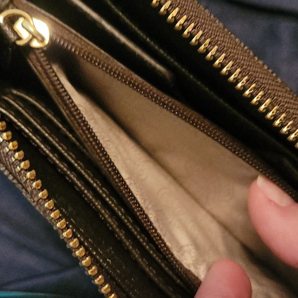 Michael Kors medium size Tote - Picture 12 of 13